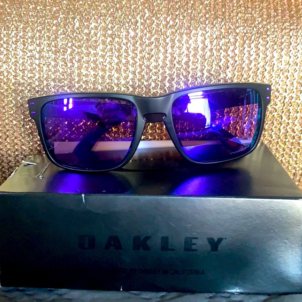 Oakley sunglasses